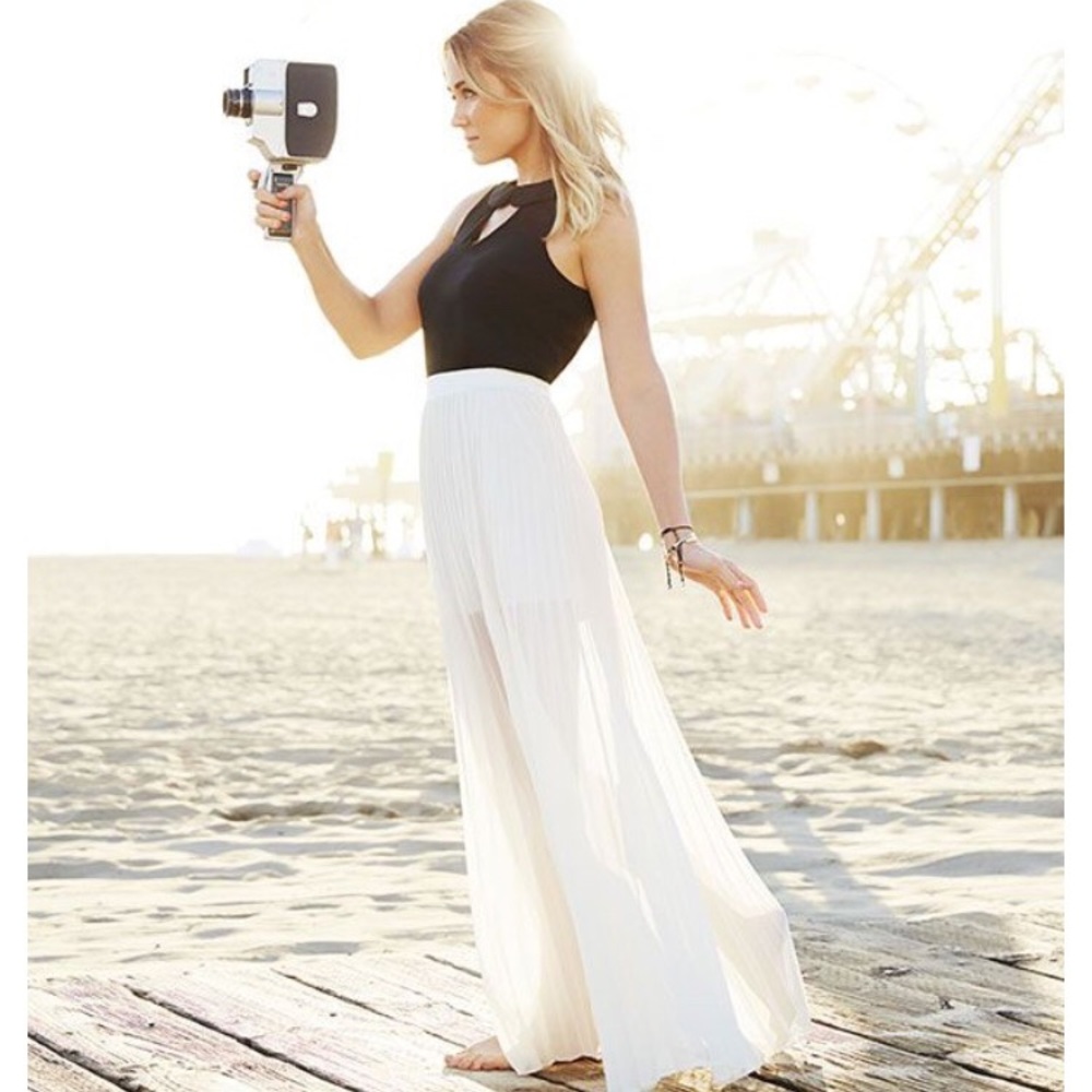 LC Lauren Conrad Ivory Pleated Maxi Skirt